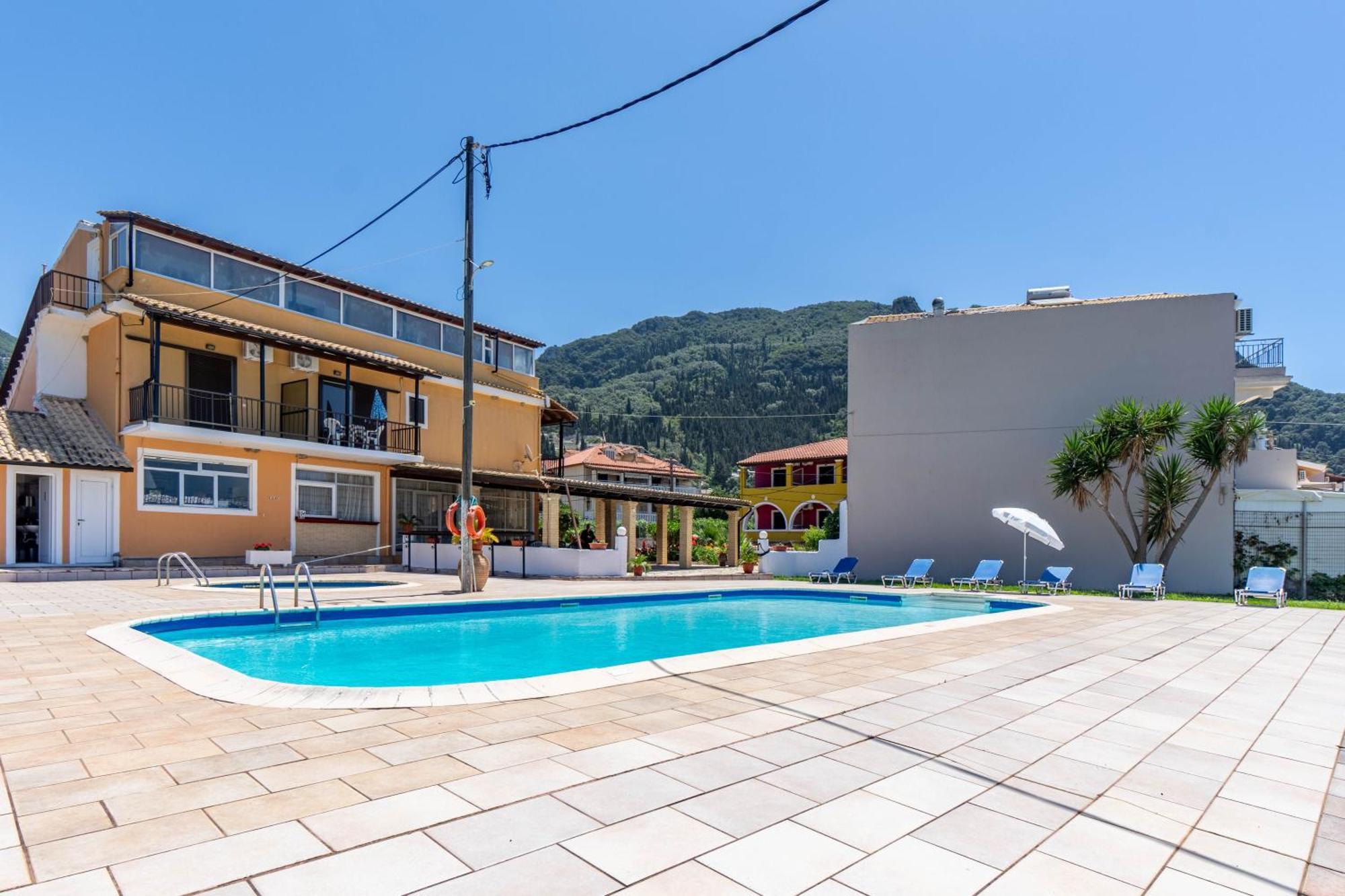 Apartment Mires House Side First Floor 9 *